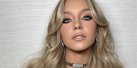 naked sydney sweeney|Sydney Sweeney looks unbelievable in topless video.